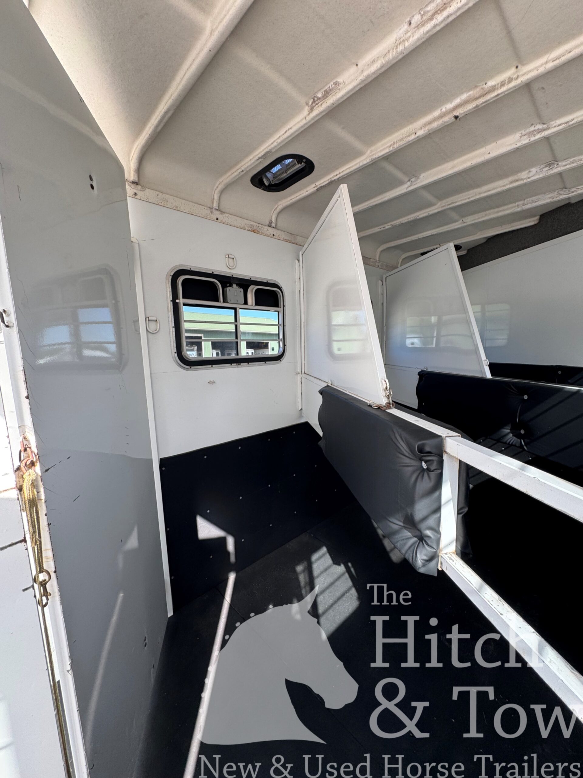 2000 TRAILET 3 HORSE SLANT GOOSENECK TRAILER $11,900
