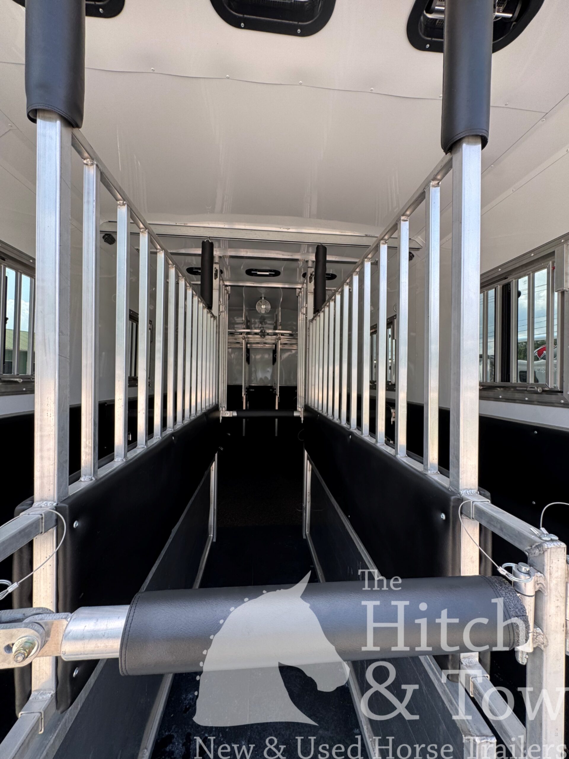 BEAUTIFUL 2026 KieferBilt Trailers 6 HORSE HEAD TO HEAD W/ MANY UPGRADES $119,900
