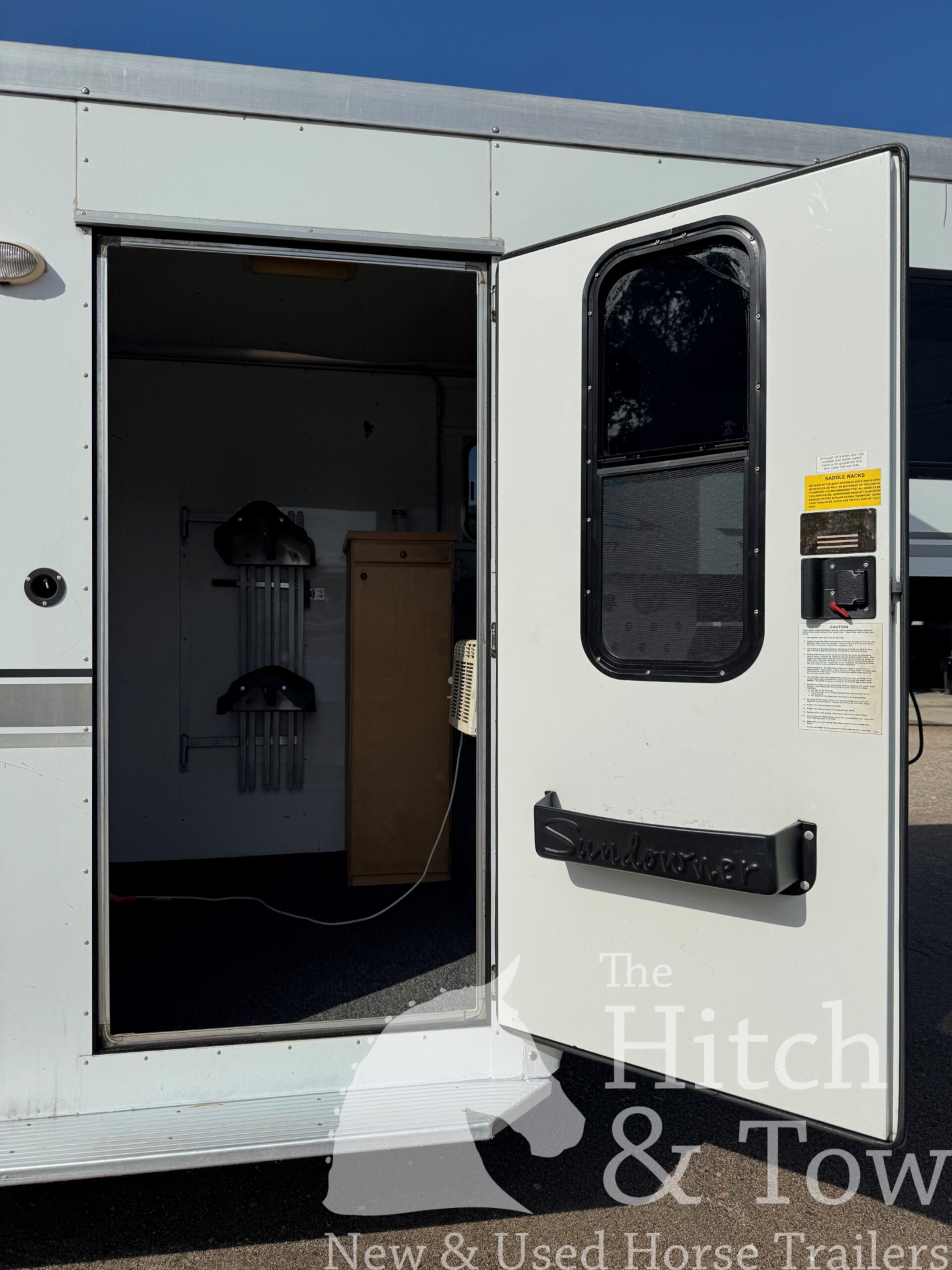 2004 SUNDOWNER 2 HORSE GOOSENECK WARMBLOOD DIMENSIONS! $11,900