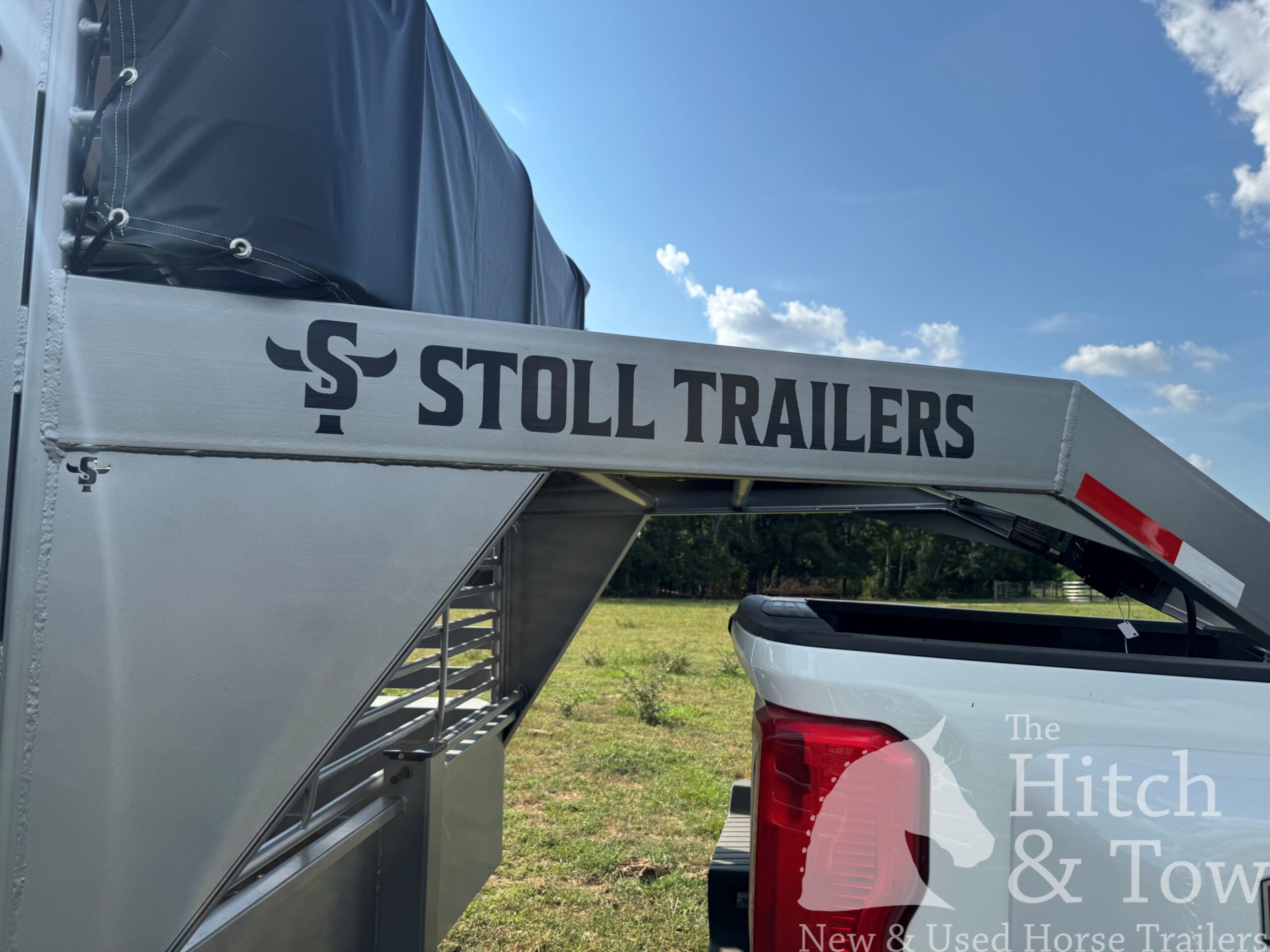 2026 20′ LIVESTOCK STOLL TRAILER W/ TUBE SIDES AND BLACK CANVAS TOP $17,580