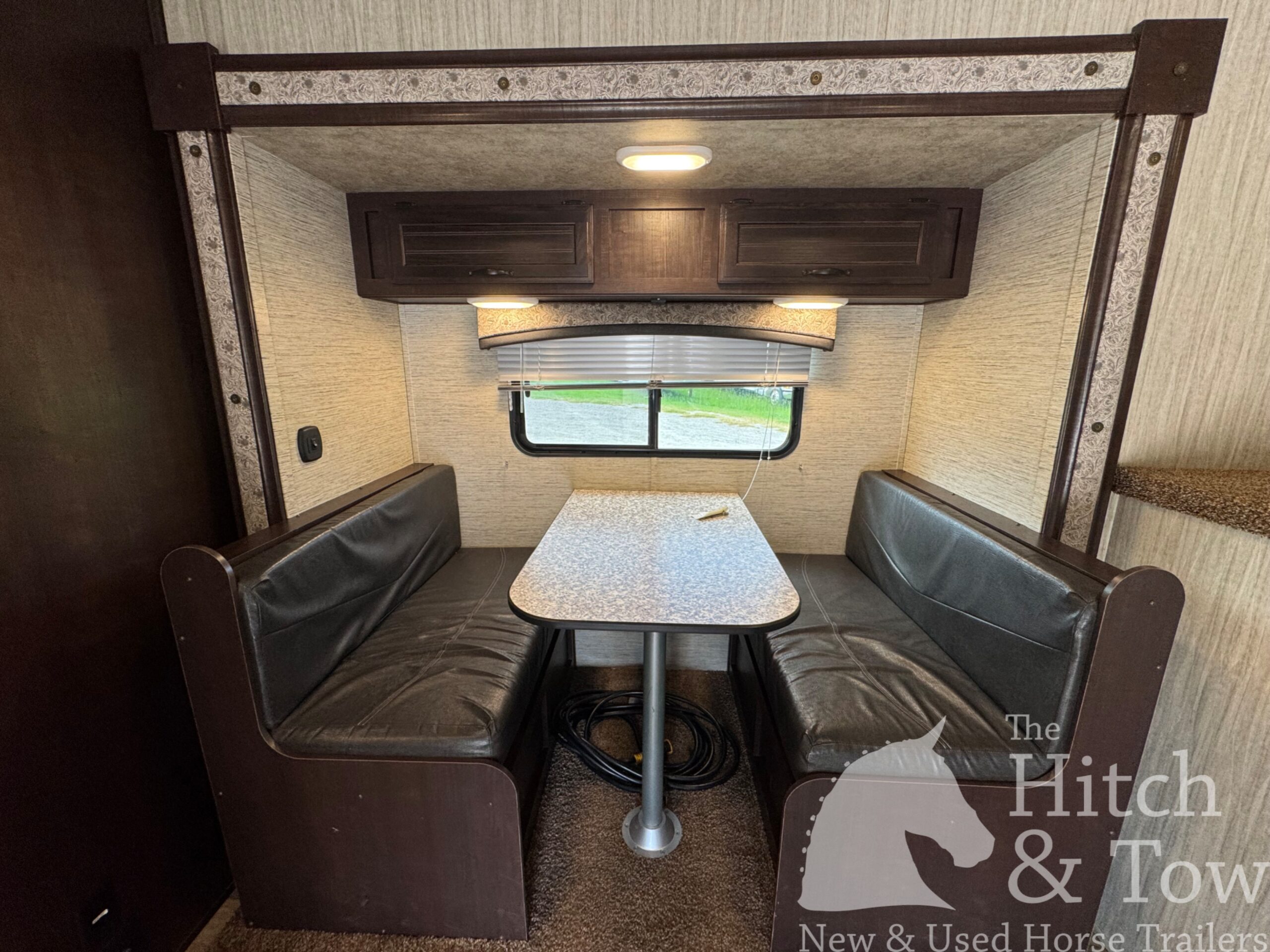2020 BISON TRAIL BOSS 2 HORSE SLANT LOAD W/ 12′ LIVING QUARTERS $49,900!