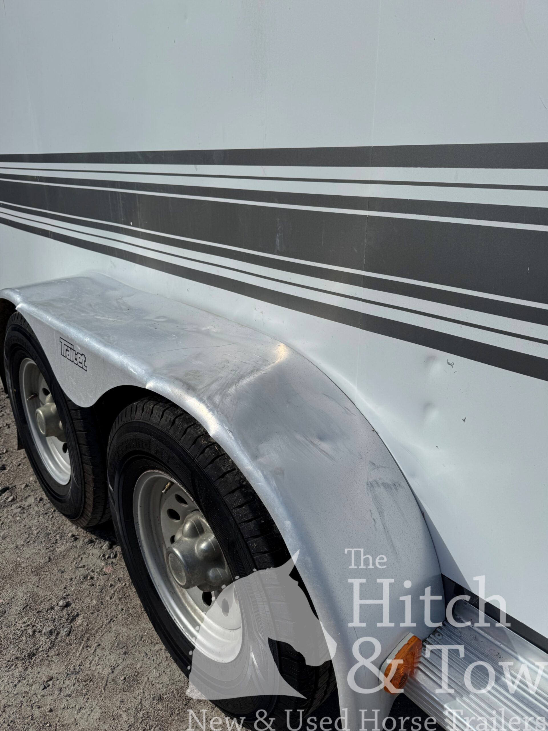 2000 TRAILET 3 HORSE SLANT GOOSENECK TRAILER $11,900