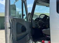 2005 INTERNATIONAL 4000 DT466 6 HORSE HEAD TO HEAD HORSE VAN! $34,900