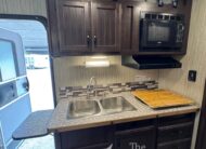 2020 BISON TRAIL BOSS 2 HORSE SLANT LOAD W/ 12′ LIVING QUARTERS $49,900!