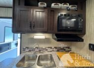 2020 BISON TRAIL BOSS 2 HORSE SLANT LOAD W/ 12′ LIVING QUARTERS $49,900!
