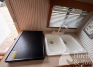 VERY NICE 2004 SUNDOWNER SUNLITE 727 3 HORSE w/ 7′ LIVING QUARTERS $22,900