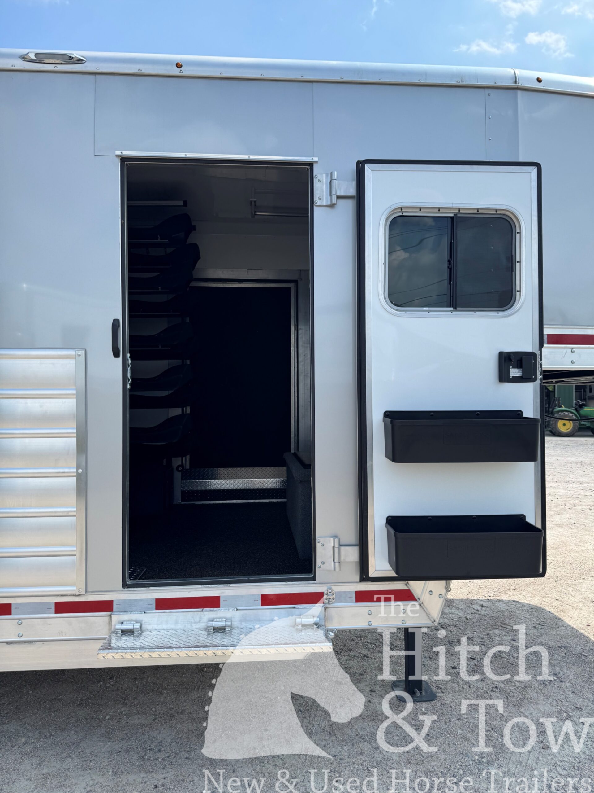 BEAUTIFUL 2026 KieferBilt Trailers 6 HORSE HEAD TO HEAD W/ MANY UPGRADES $119,900