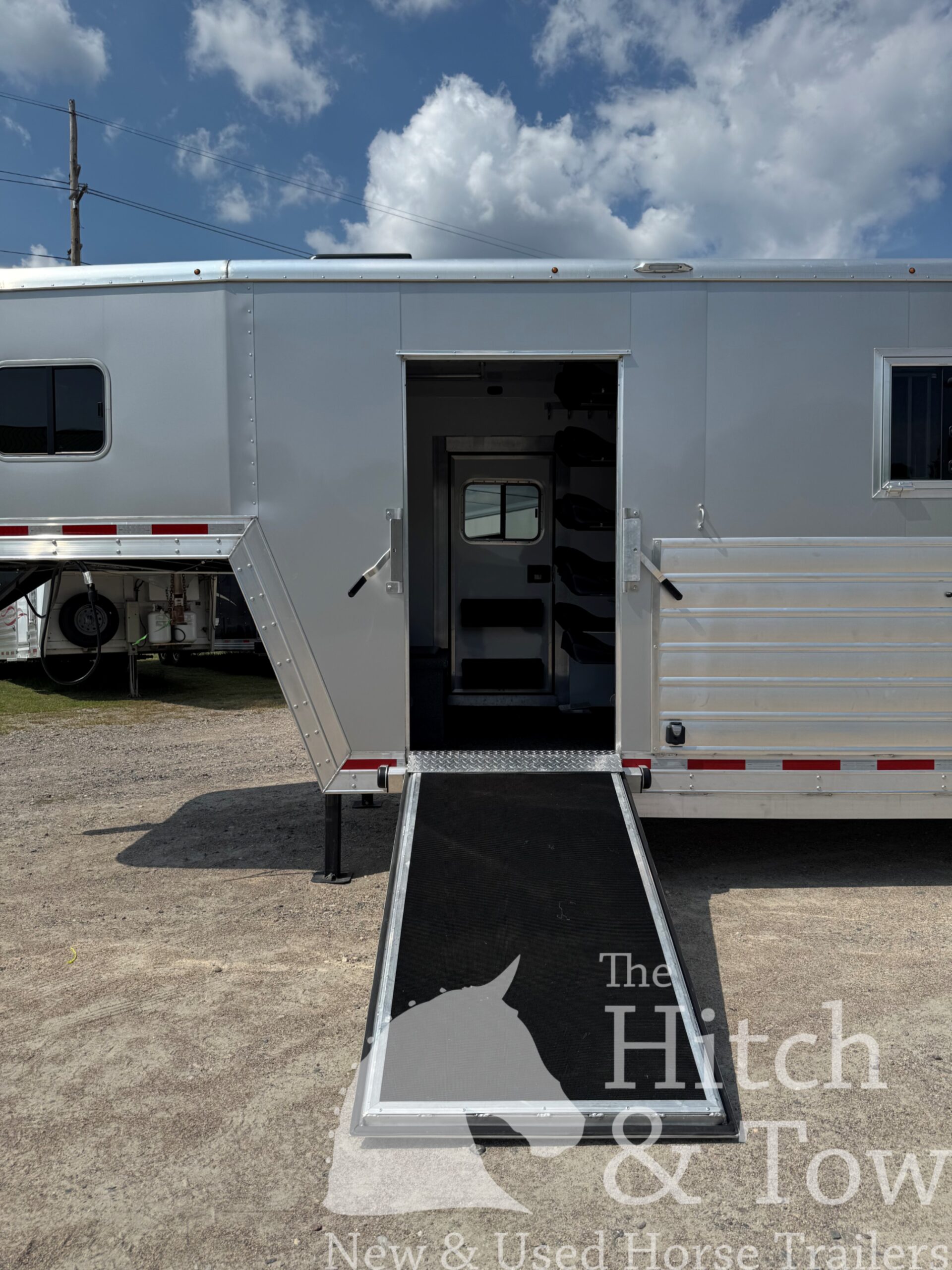 BEAUTIFUL 2026 KieferBilt Trailers 6 HORSE HEAD TO HEAD W/ MANY UPGRADES $119,900
