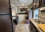 2020 BISON TRAIL BOSS 2 HORSE SLANT LOAD W/ 12′ LIVING QUARTERS $49,900!
