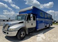 2005 INTERNATIONAL 4000 DT466 6 HORSE HEAD TO HEAD HORSE VAN! $34,900