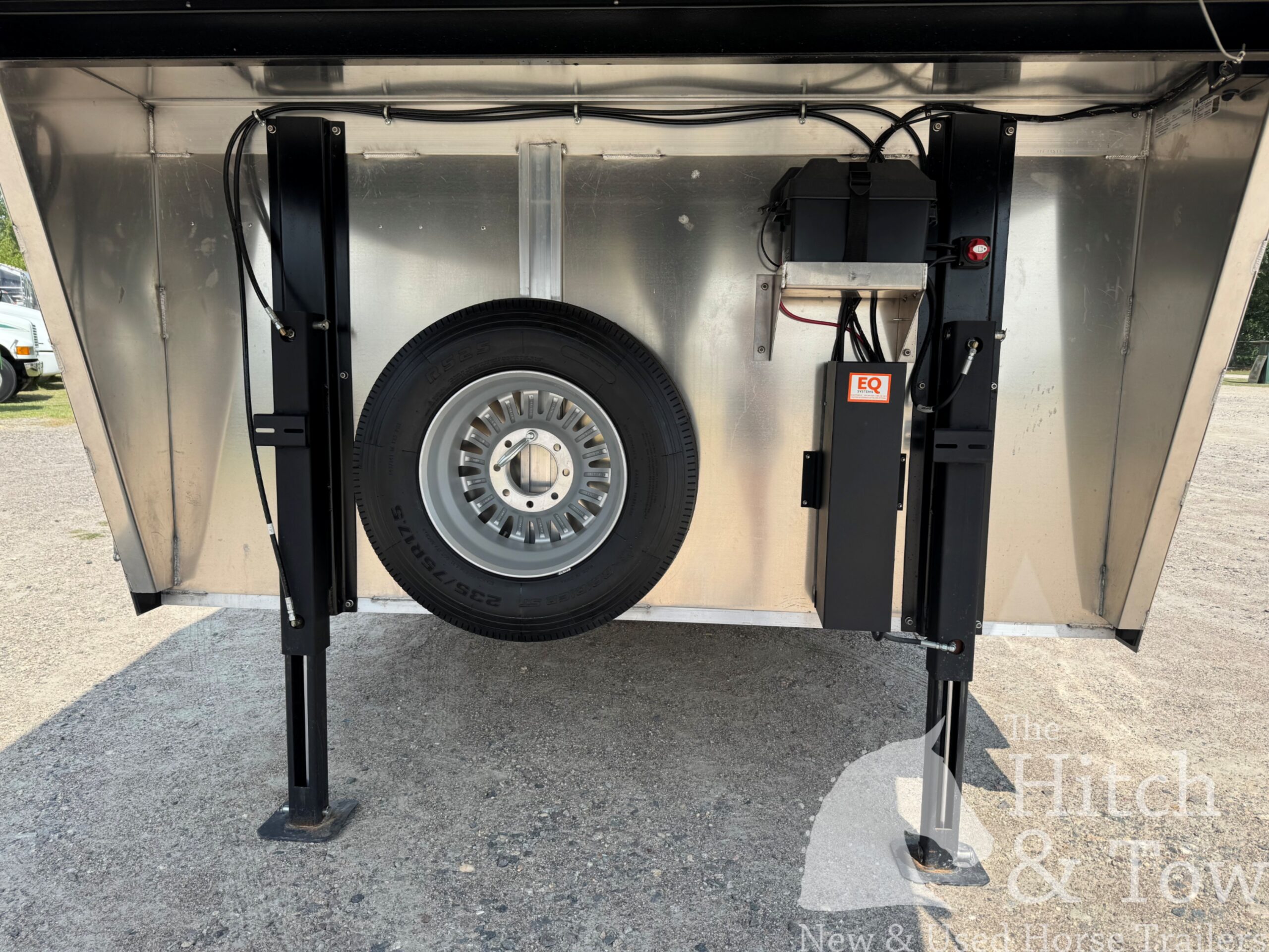 BEAUTIFUL 2026 KieferBilt Trailers 6 HORSE HEAD TO HEAD W/ MANY UPGRADES $119,900