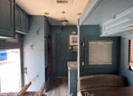 2004 RENEGADE FREIGHTLINER 5 HORSE REVERSEL SLANT HORSE VAN W/ FULL LQ! $95,900