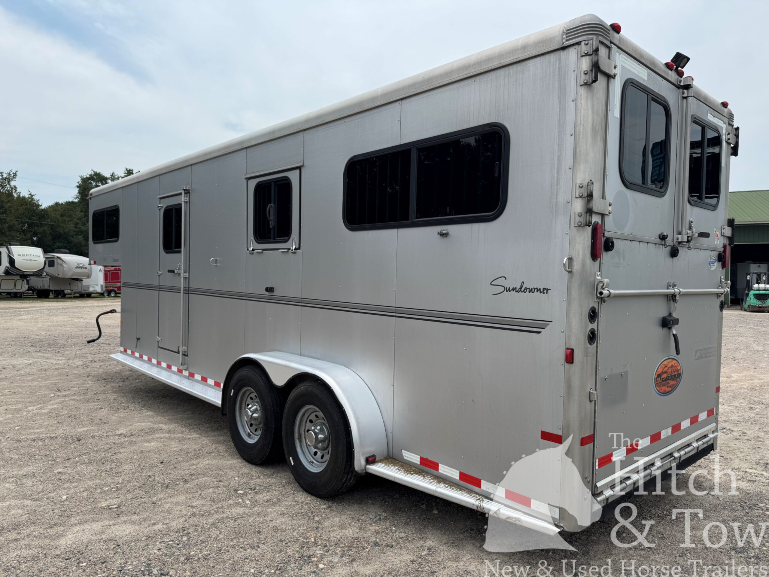2012 SUNDOWNER CHARTER SE 2+1 $27,900