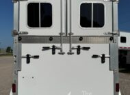 2017 FEATHERLITE 2 HORSE BUMPER PULL W/ DRESSING ROOM $17,900