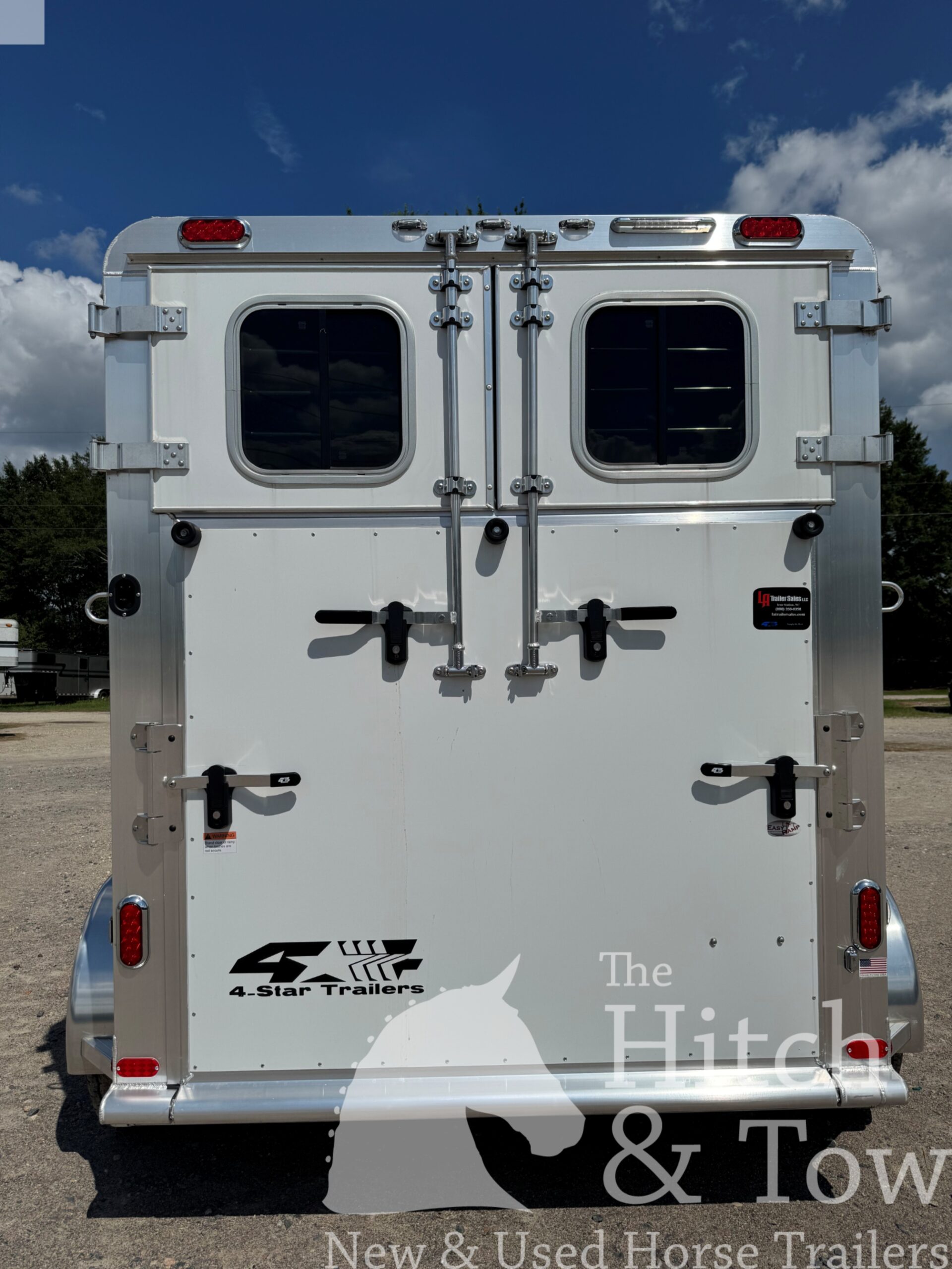 2026 4 STAR 2 HORSE STRAIGHT LOAD BUMPER PULL! $38,900