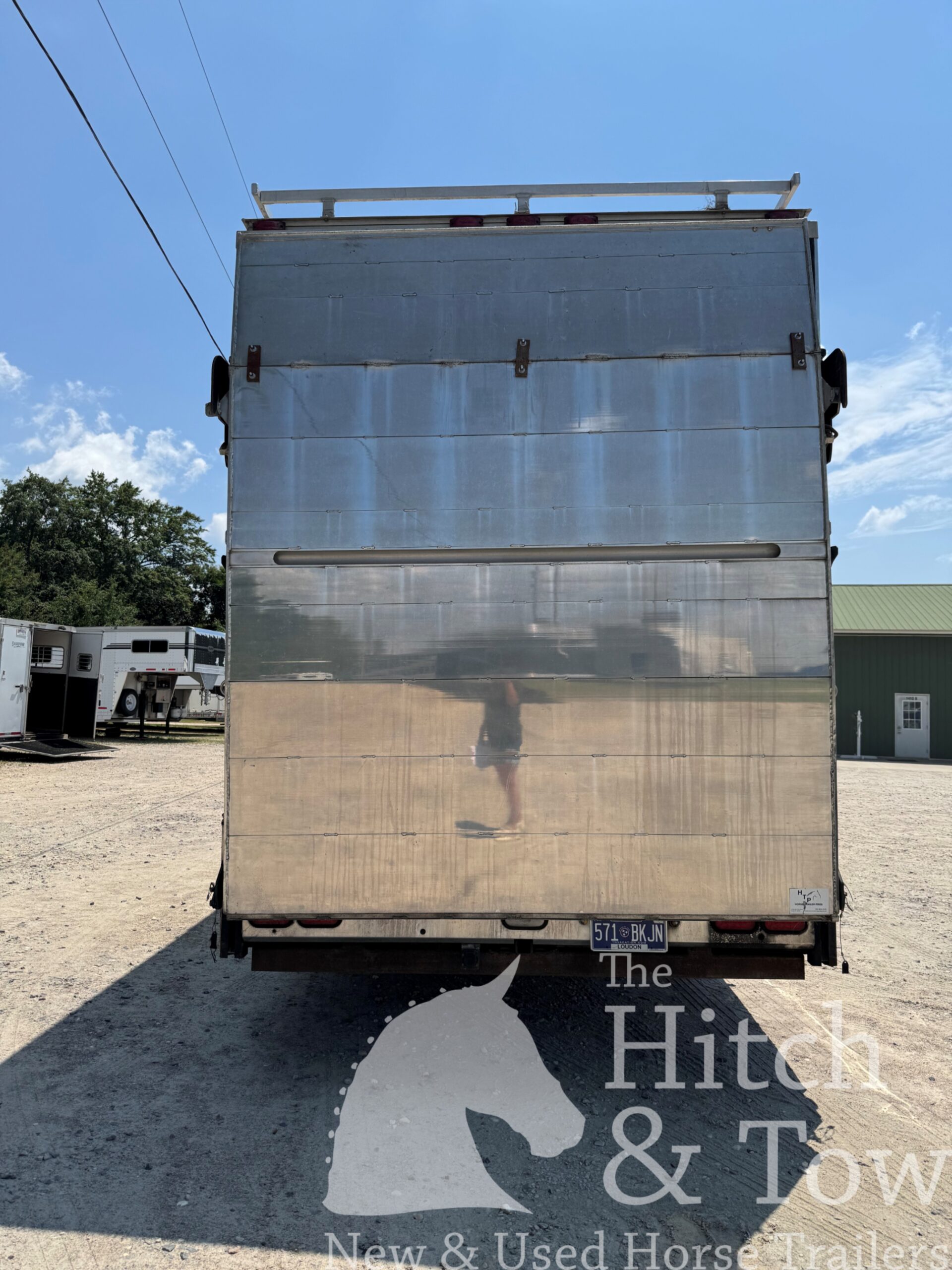 2004 RENEGADE FREIGHTLINER 5 HORSE REVERSEL SLANT HORSE VAN W/ FULL LQ! $95,900