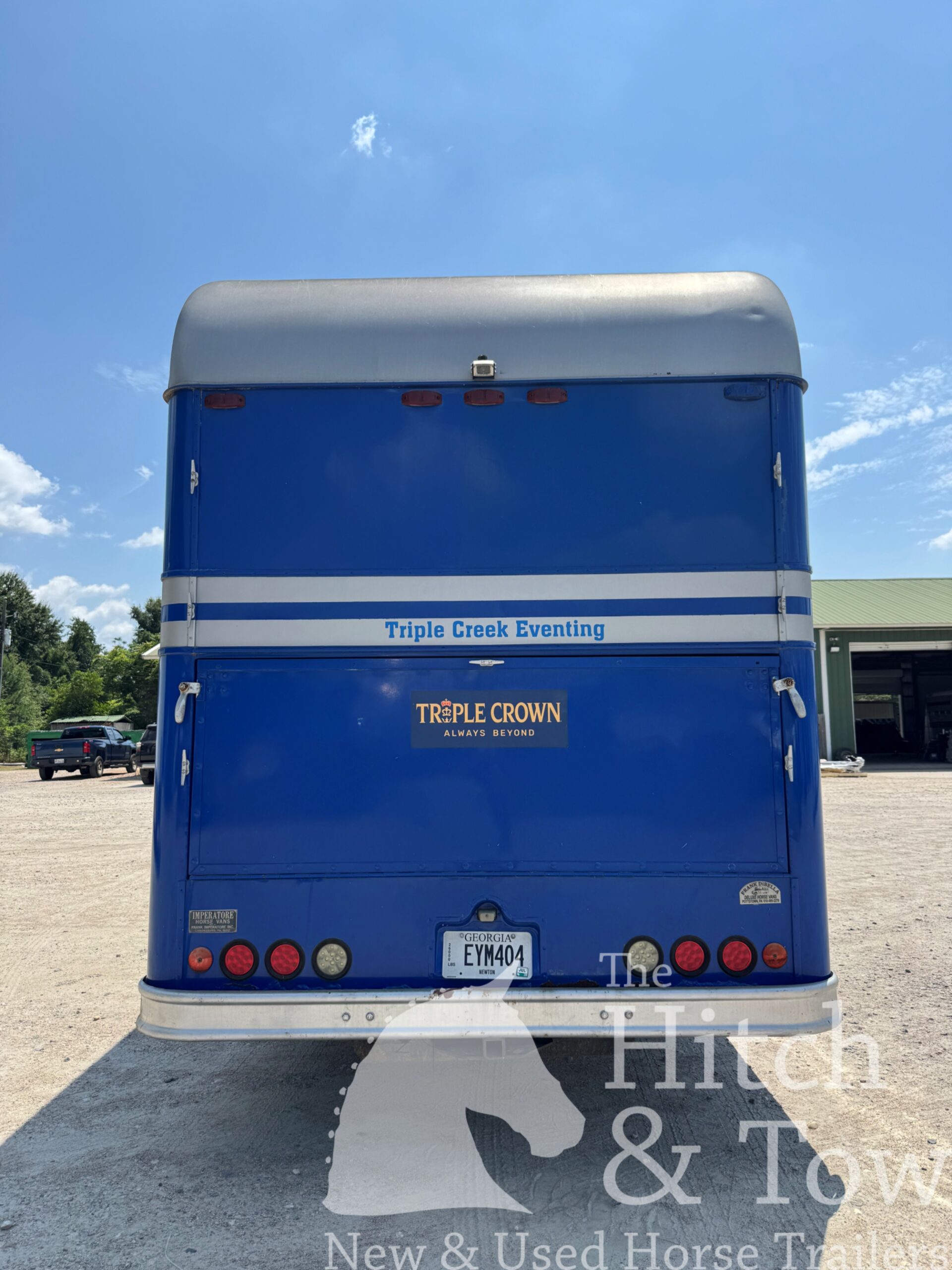 2005 INTERNATIONAL 4000 DT466 6 HORSE HEAD TO HEAD HORSE VAN! $34,900