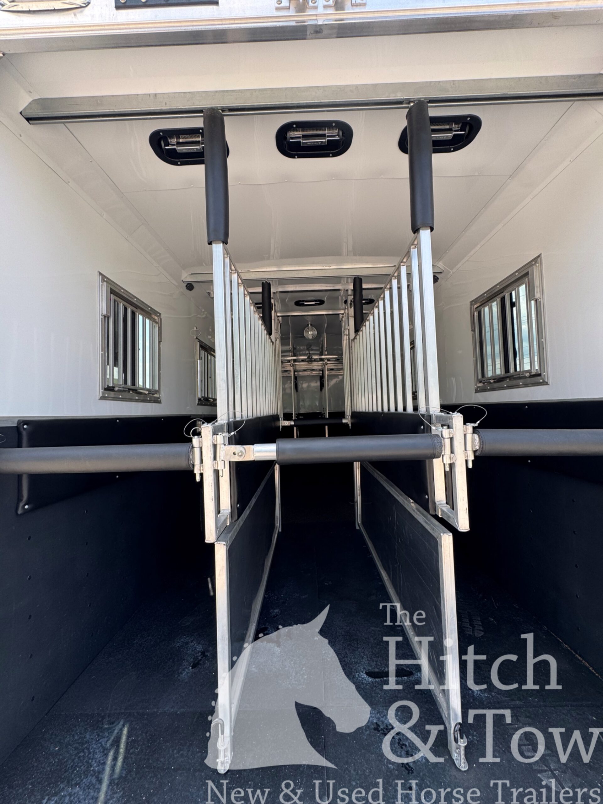 BEAUTIFUL 2026 KieferBilt Trailers 6 HORSE HEAD TO HEAD W/ MANY UPGRADES $119,900