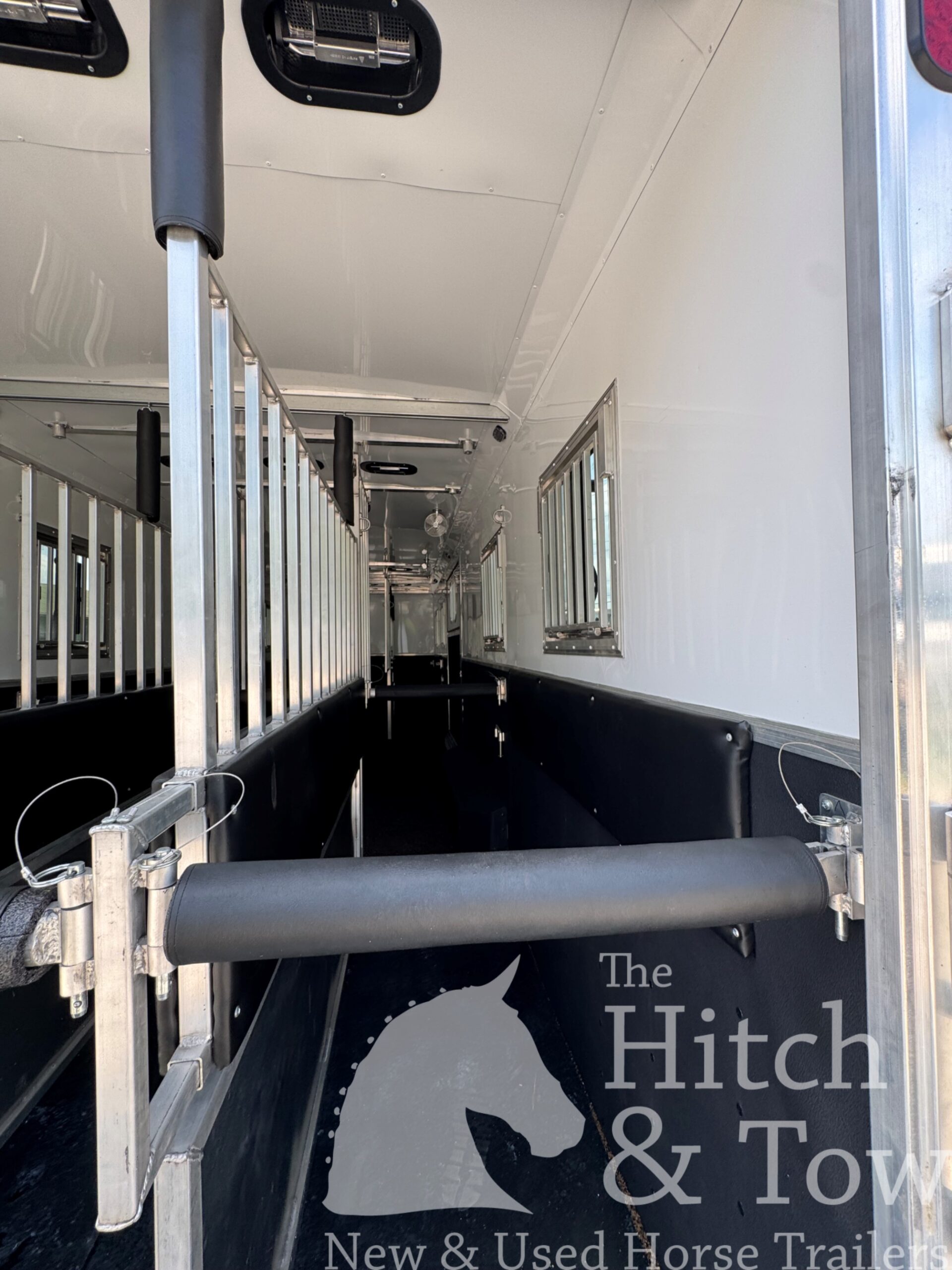 BEAUTIFUL 2026 KieferBilt Trailers 6 HORSE HEAD TO HEAD W/ MANY UPGRADES $119,900