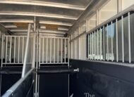 2010 SUNDOWNER 2 HORSE GOOSENECK w/ SIDE RAMP and DRESSING ROOM! $16,900