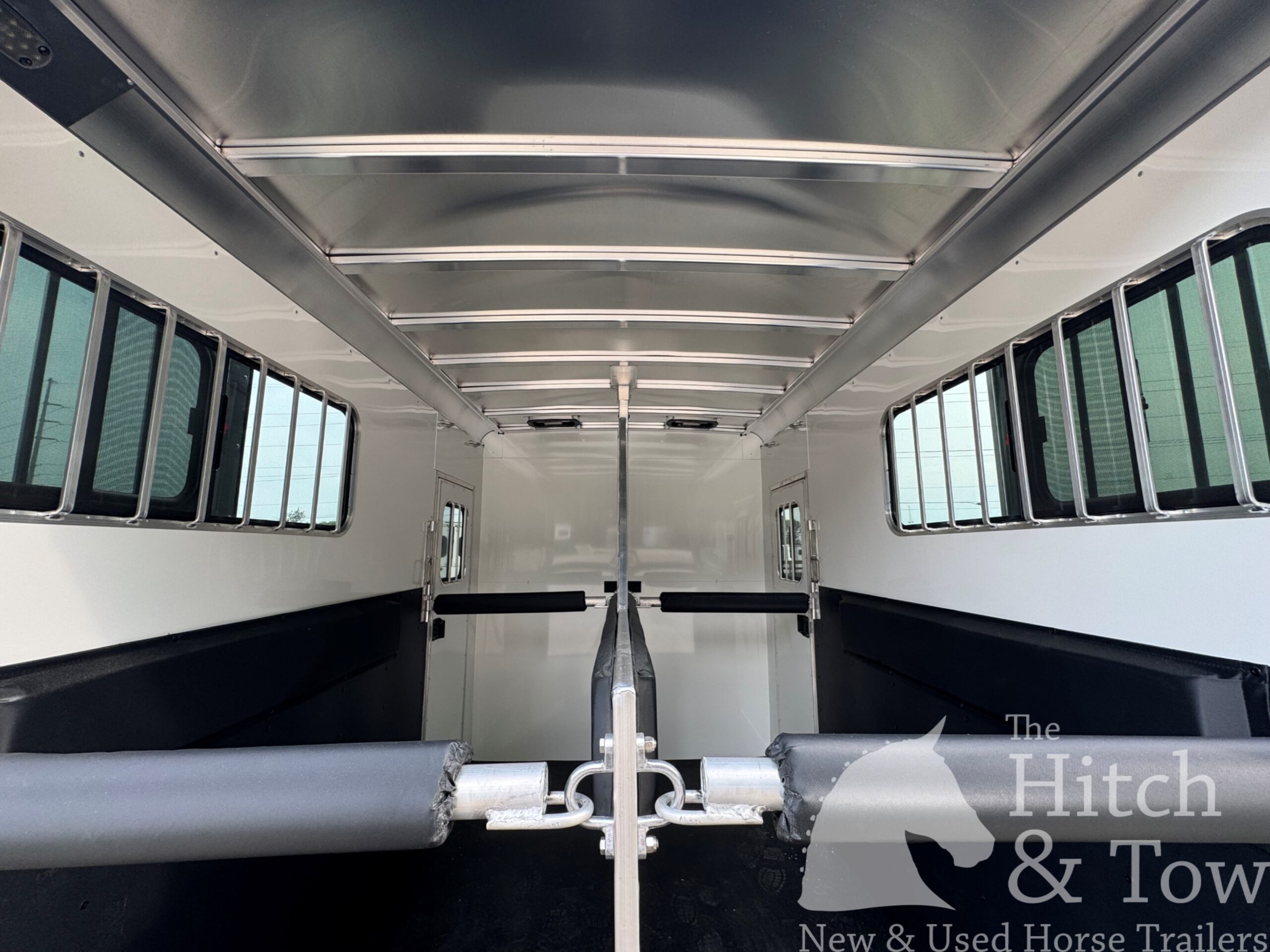 2027 ADAM 2 HORSE BUMPER PULL W/ DRESSING ROOM! $20,900