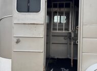 2009 CALICO CLASSIC 2 HORSE STRAIGHT LOAD BUMPER PULL W/ DRESSING ROOM $5,900