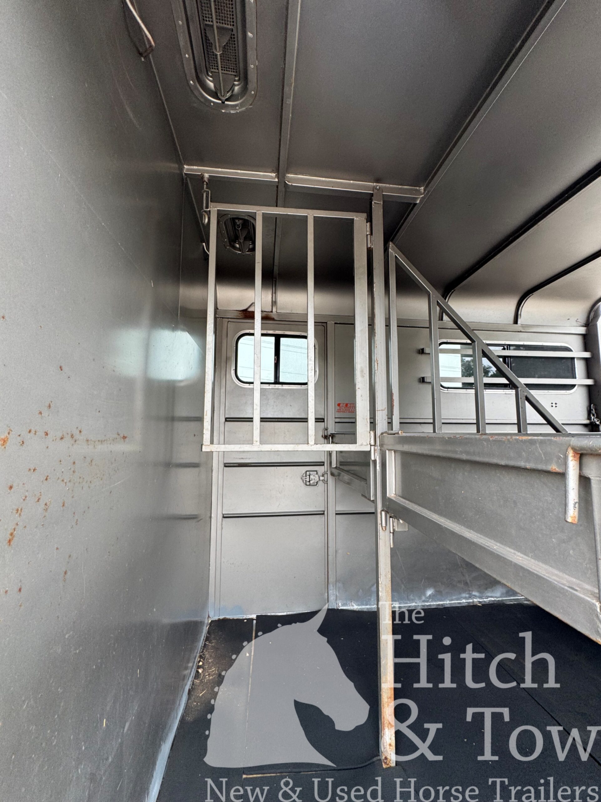 2009 CALICO CLASSIC 2 HORSE STRAIGHT LOAD BUMPER PULL W/ DRESSING ROOM $5,900