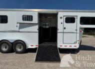 2010 SUNDOWNER 2 HORSE GOOSENECK w/ SIDE RAMP and DRESSING ROOM! $16,900