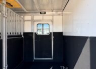 2010 SUNDOWNER 2 HORSE GOOSENECK w/ SIDE RAMP and DRESSING ROOM! $16,900