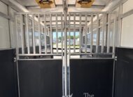 2010 SUNDOWNER 2 HORSE GOOSENECK w/ SIDE RAMP and DRESSING ROOM! $16,900