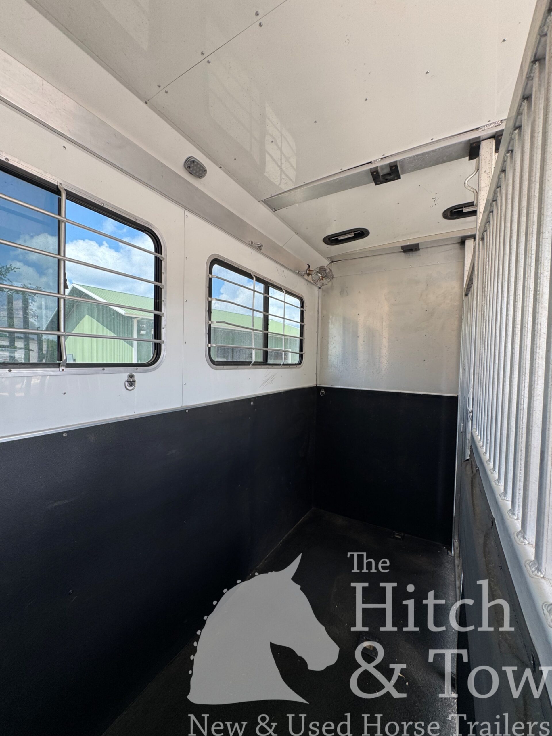 2017 ADAM 9 HORSE GOOSENECK & 2008 FREIGHTLINER TRUCK! $135,000