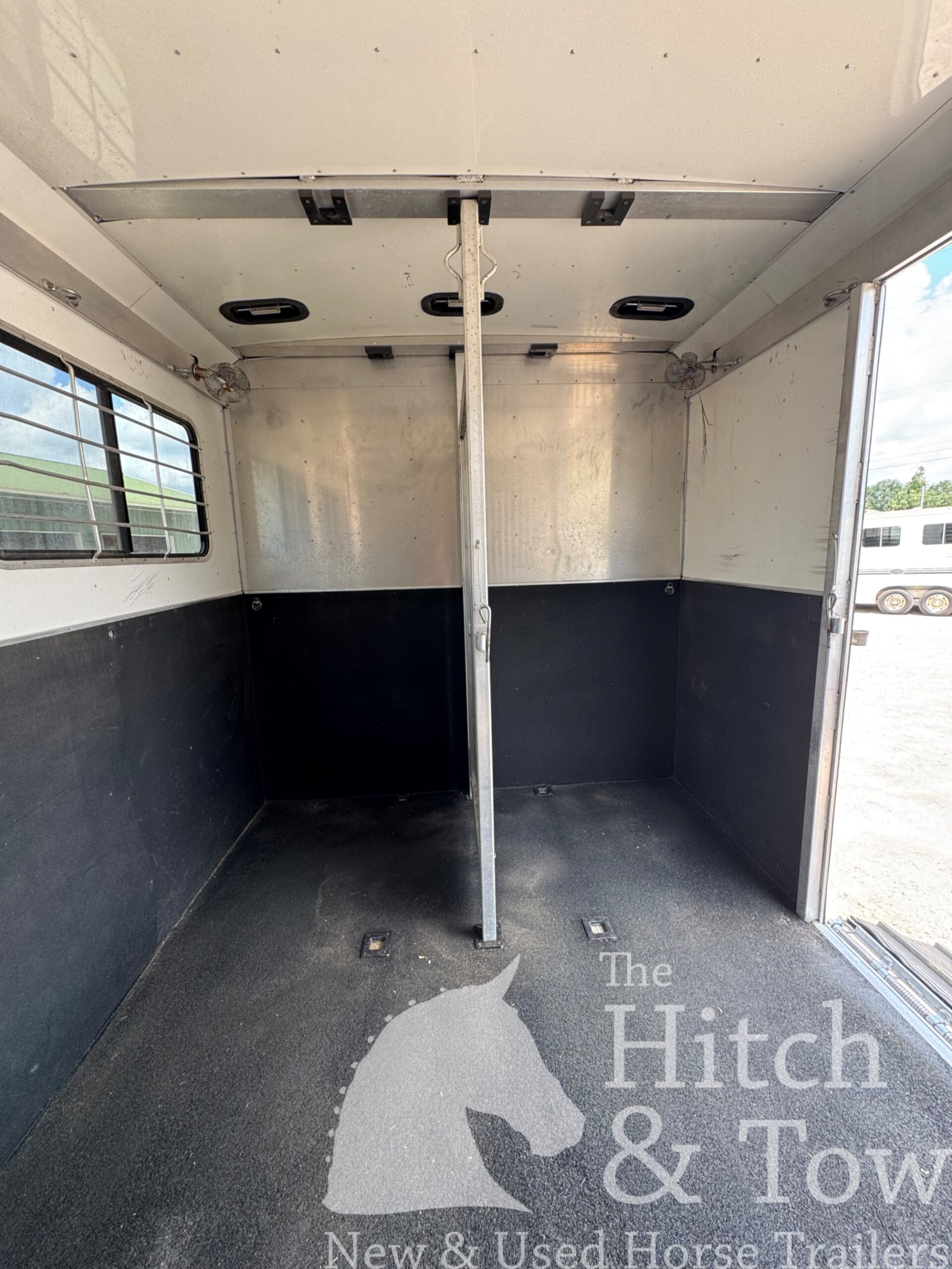 2017 ADAM 9 HORSE GOOSENECK & 2008 FREIGHTLINER TRUCK! $135,000