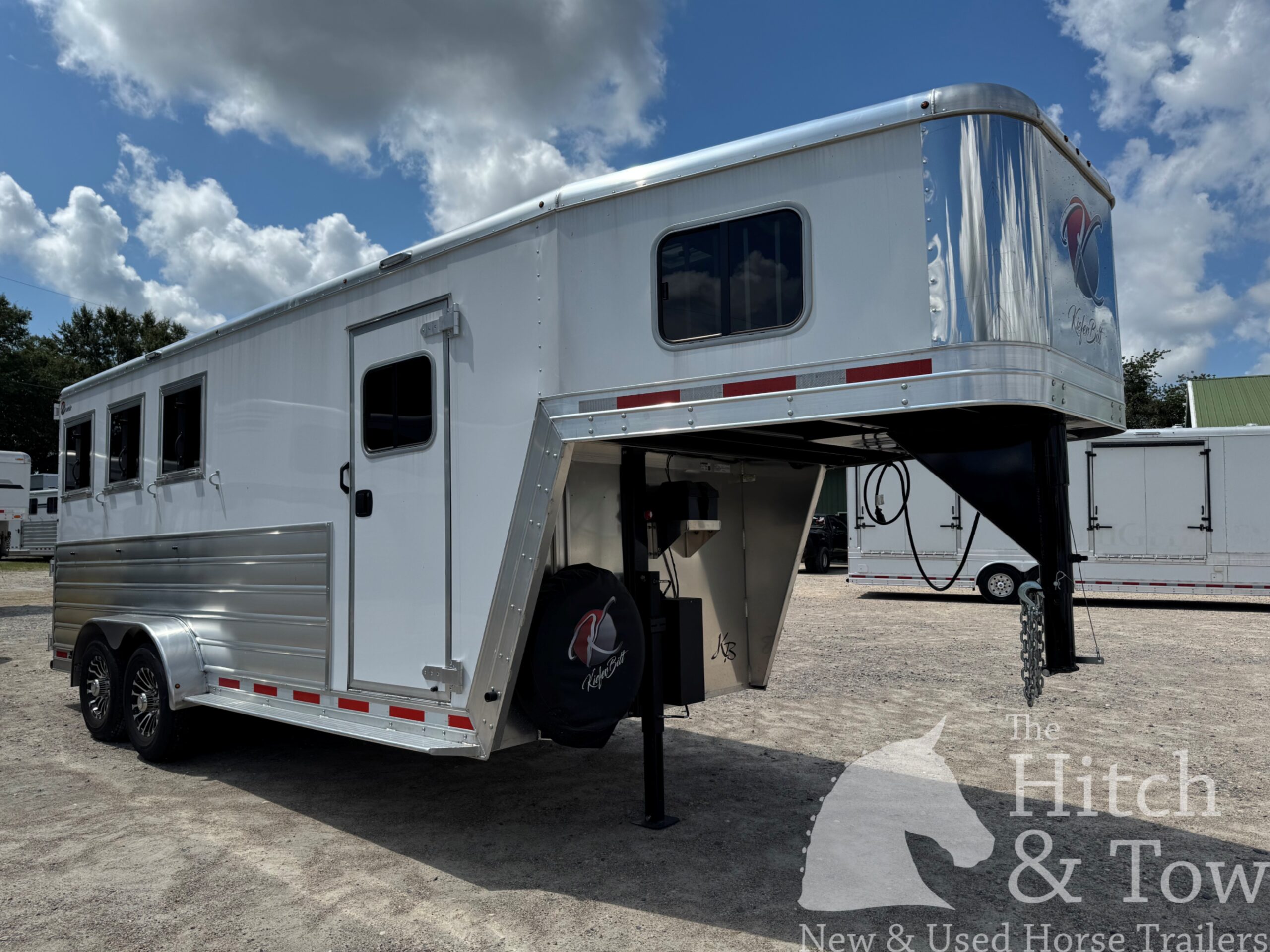 2026 KIEFERBILT 3 HORSE W/ UPGRADES! $35,500