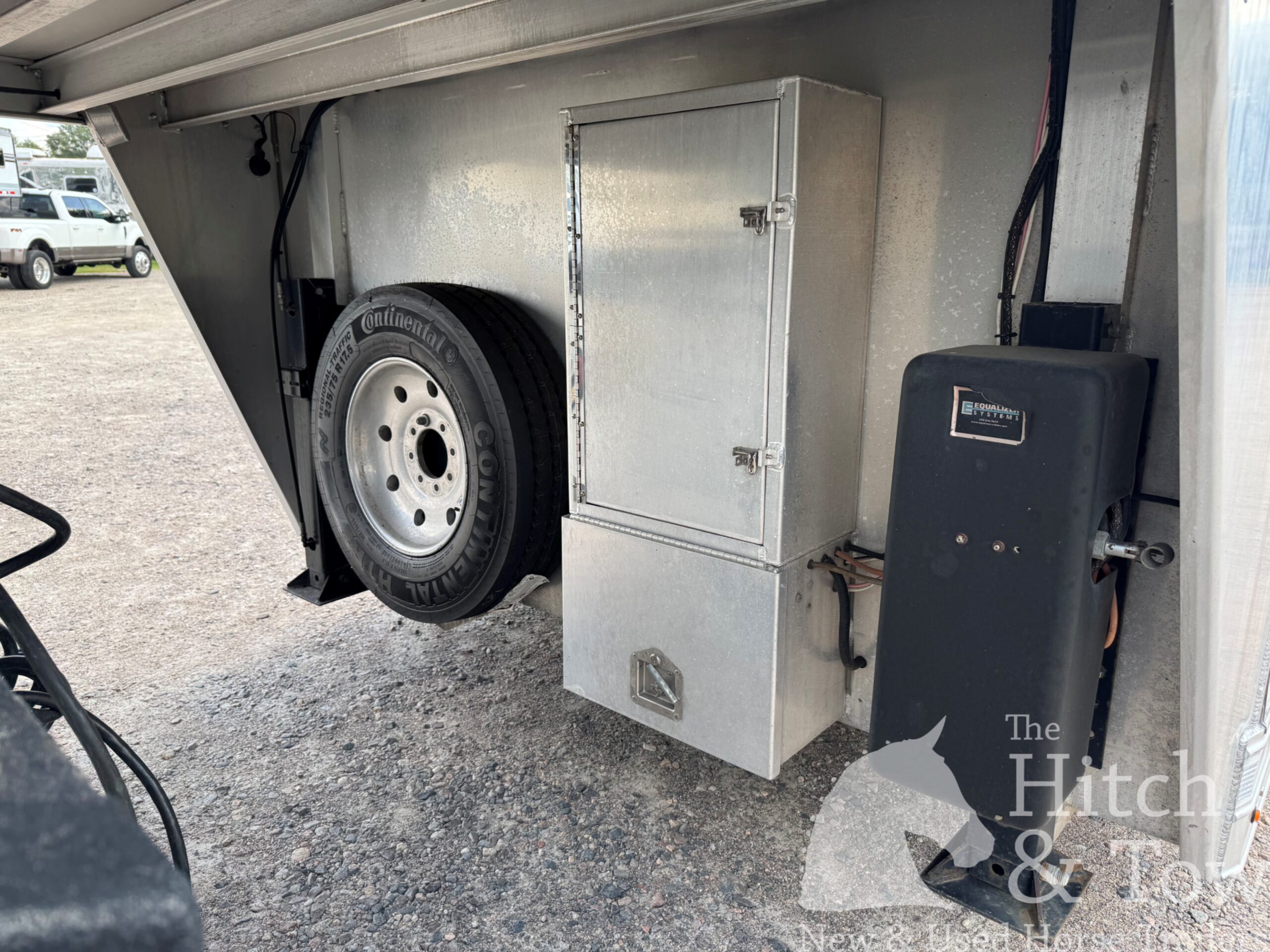 2017 ADAM 9 HORSE GOOSENECK & 2008 FREIGHTLINER TRUCK! $135,000