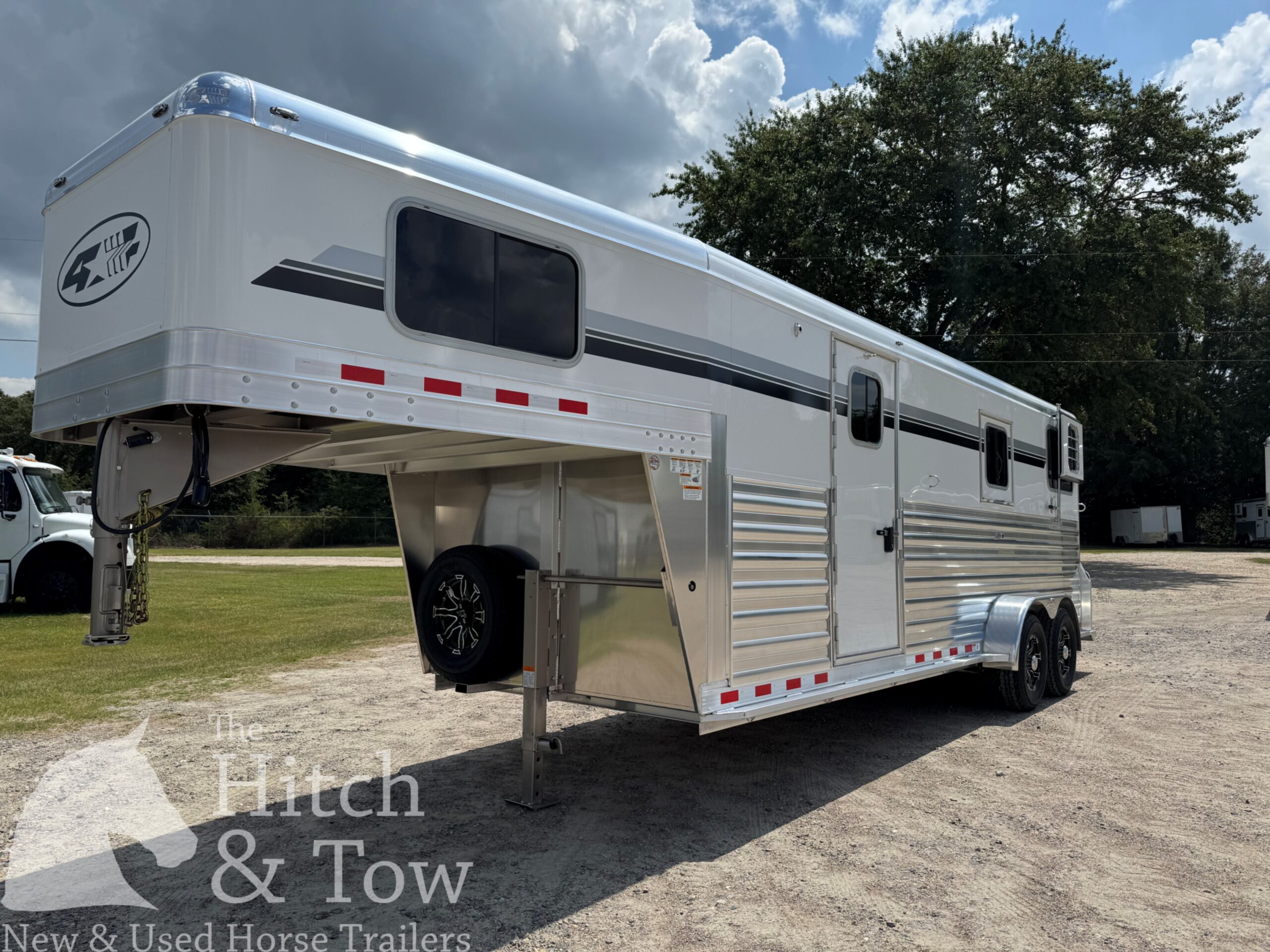 2027 4 STAR 2+1 GOOSENECK!! $52,900