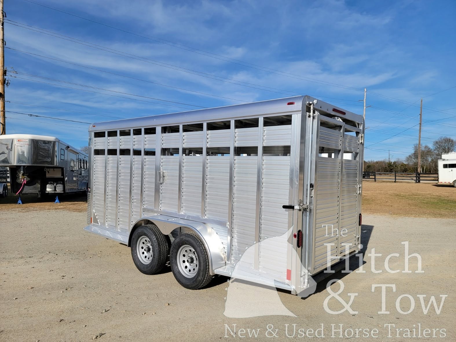 2026 ADAM LIVESTOCK BUMPER PULL W/ ESCAPE DOOR! $14,900