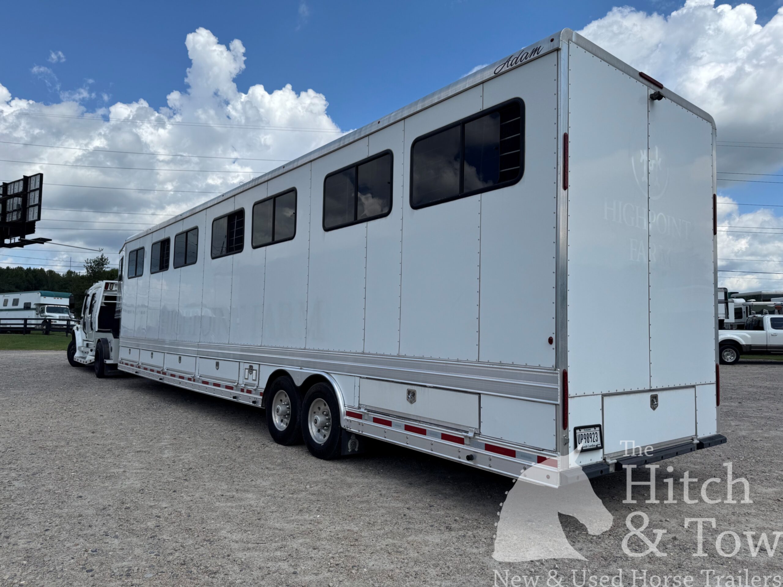 2017 ADAM 9 HORSE GOOSENECK & 2008 FREIGHTLINER TRUCK! $135,000