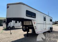 2010 SUNDOWNER 2 HORSE GOOSENECK w/ SIDE RAMP and DRESSING ROOM! $16,900