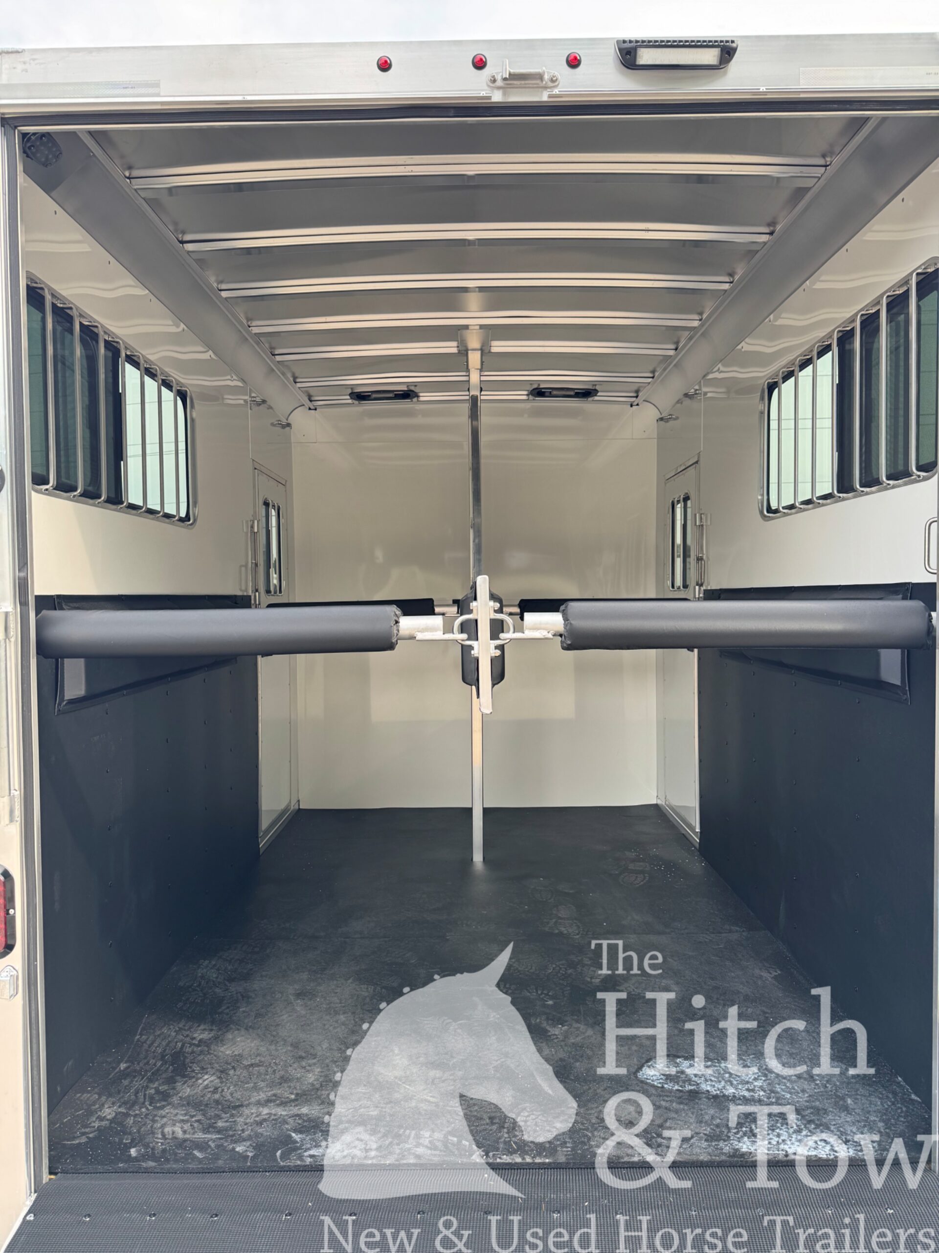 2027 ADAM 2 HORSE BUMPER PULL W/ DRESSING ROOM! $20,900
