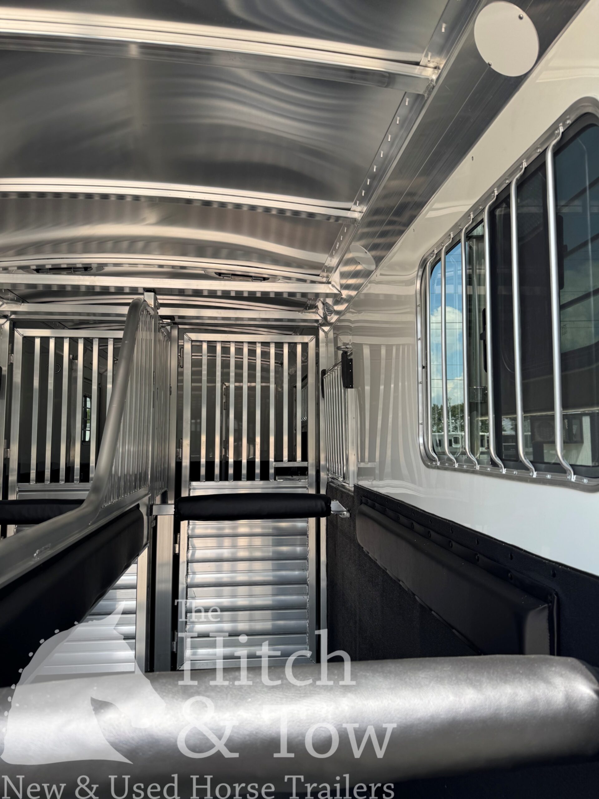 2027 4 STAR 2+1 GOOSENECK!! $52,900