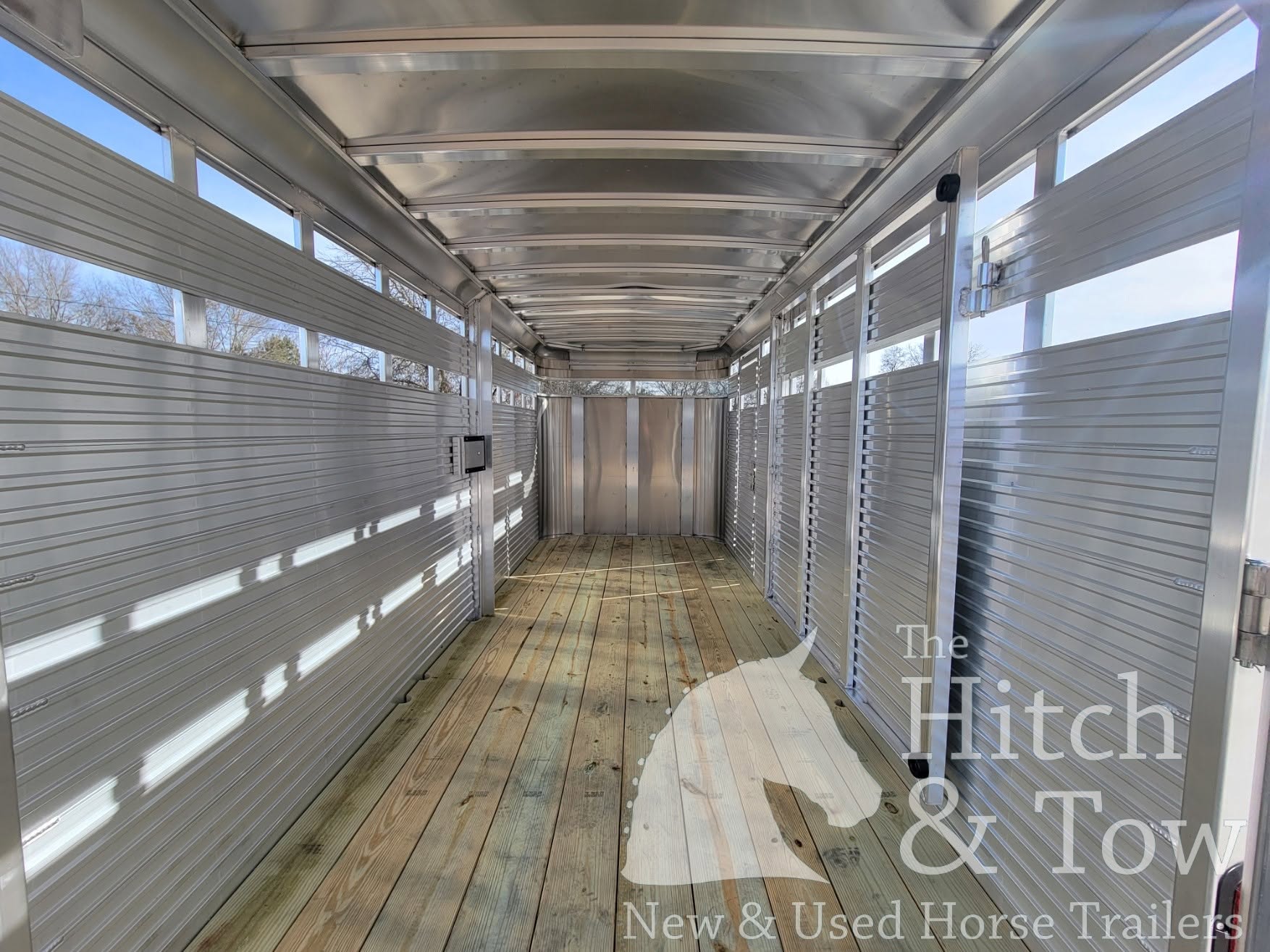 2026 ADAM LIVESTOCK BUMPER PULL W/ ESCAPE DOOR! $14,900