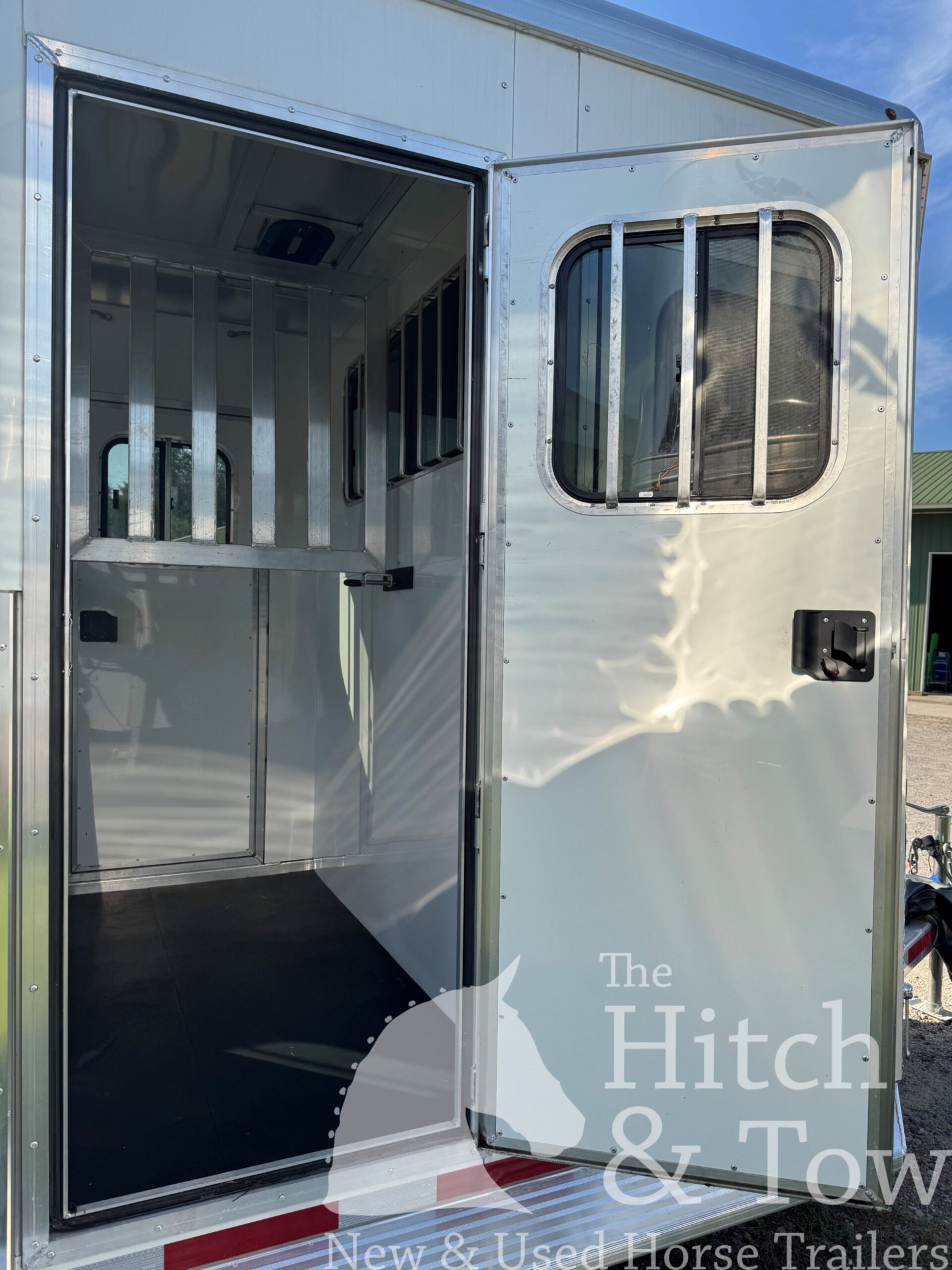 2025 ADAM 2 HORSE BUMPER PULL W/ DRESSING ROOM & UPGRADES!! $18,500