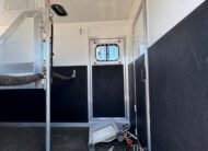 2007 JAMCO 2 HORSE STRAIGHT LOAD GOOSENECK WITH 9′ LQ! $37,500