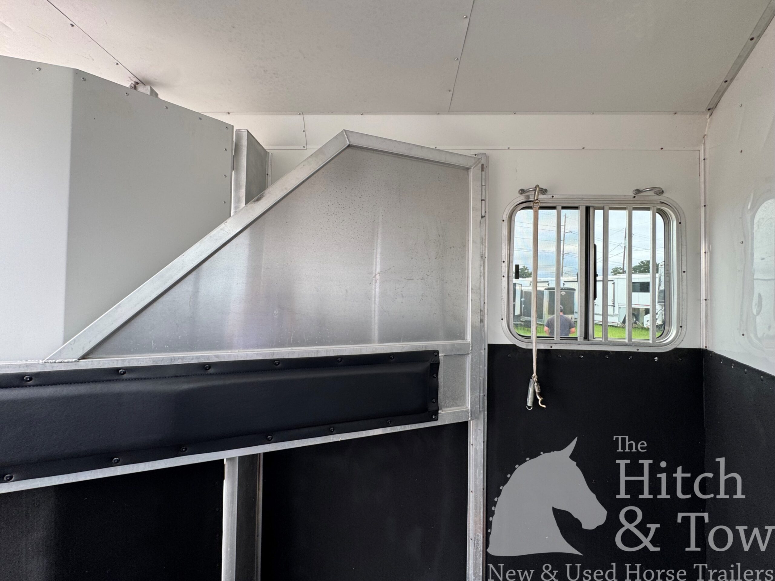 2008 LAKOTA 2 HORSE BUMPER PULL WITH 7′ LIVING QUARTERS $29,900