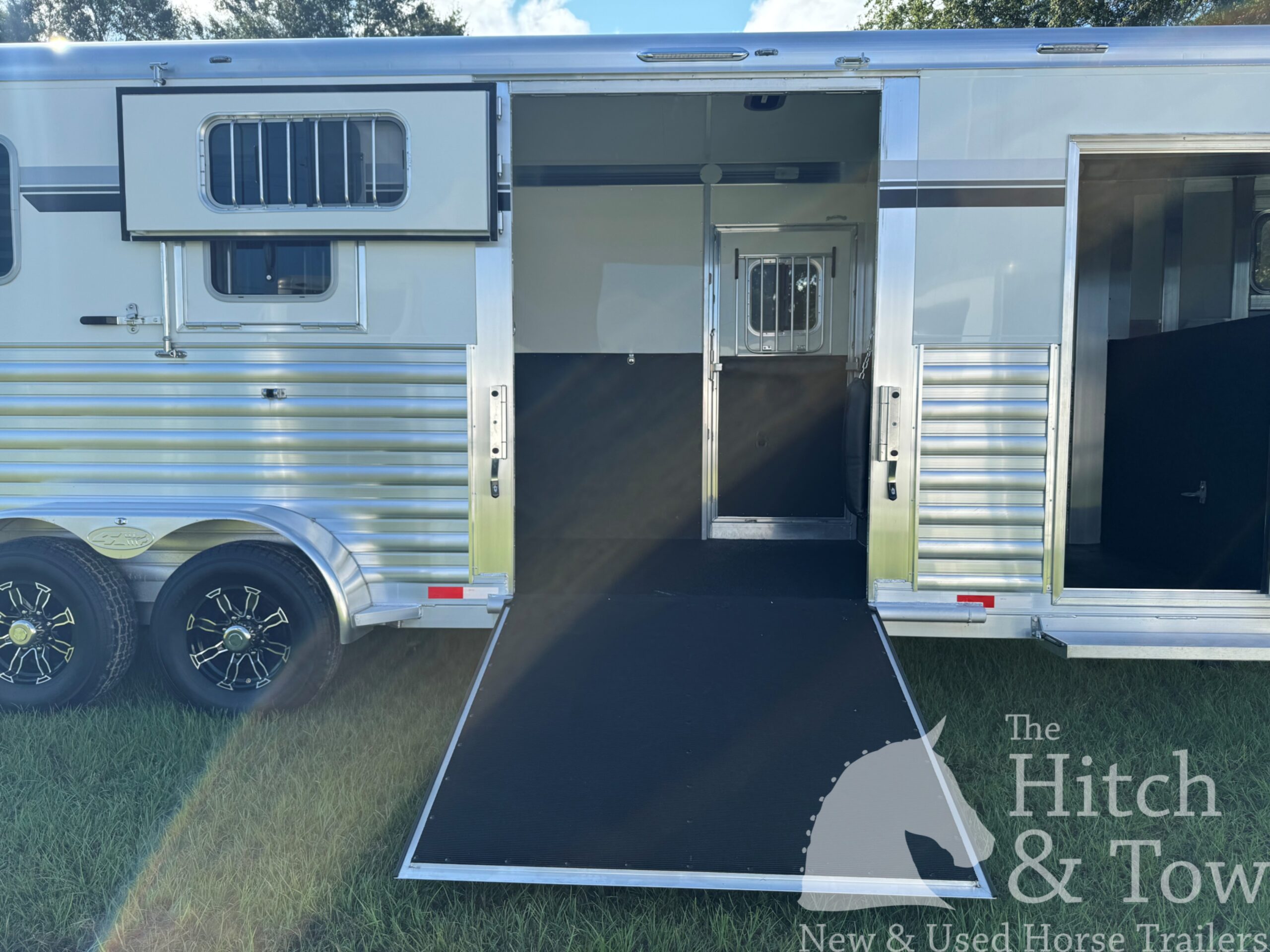 2027 4 STAR 2+1 W/ ROLLING DIVIDER, WERM, 5′ DRESSING ROOM & MORE!! $68,900