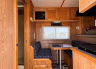 2007 JAMCO 2 HORSE STRAIGHT LOAD GOOSENECK WITH 9′ LQ! $37,500