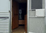 2006 SILVERLITE 3 HORSE GOOSENECK WITH 10′ LIVING QUARTERS $30,000