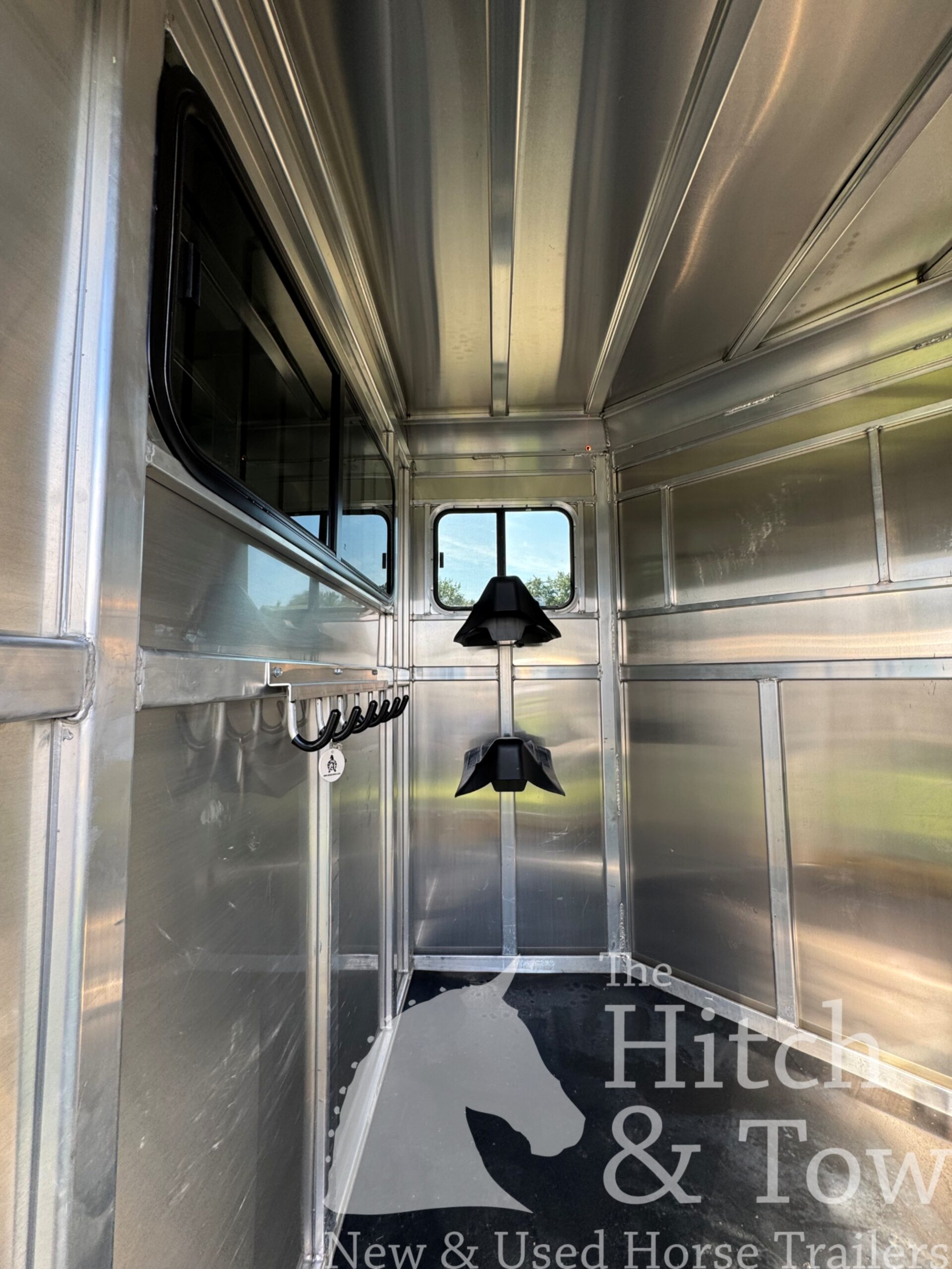 2025 ADAM 2 HORSE BUMPER PULL W/ DRESSING ROOM & UPGRADES!! $18,500