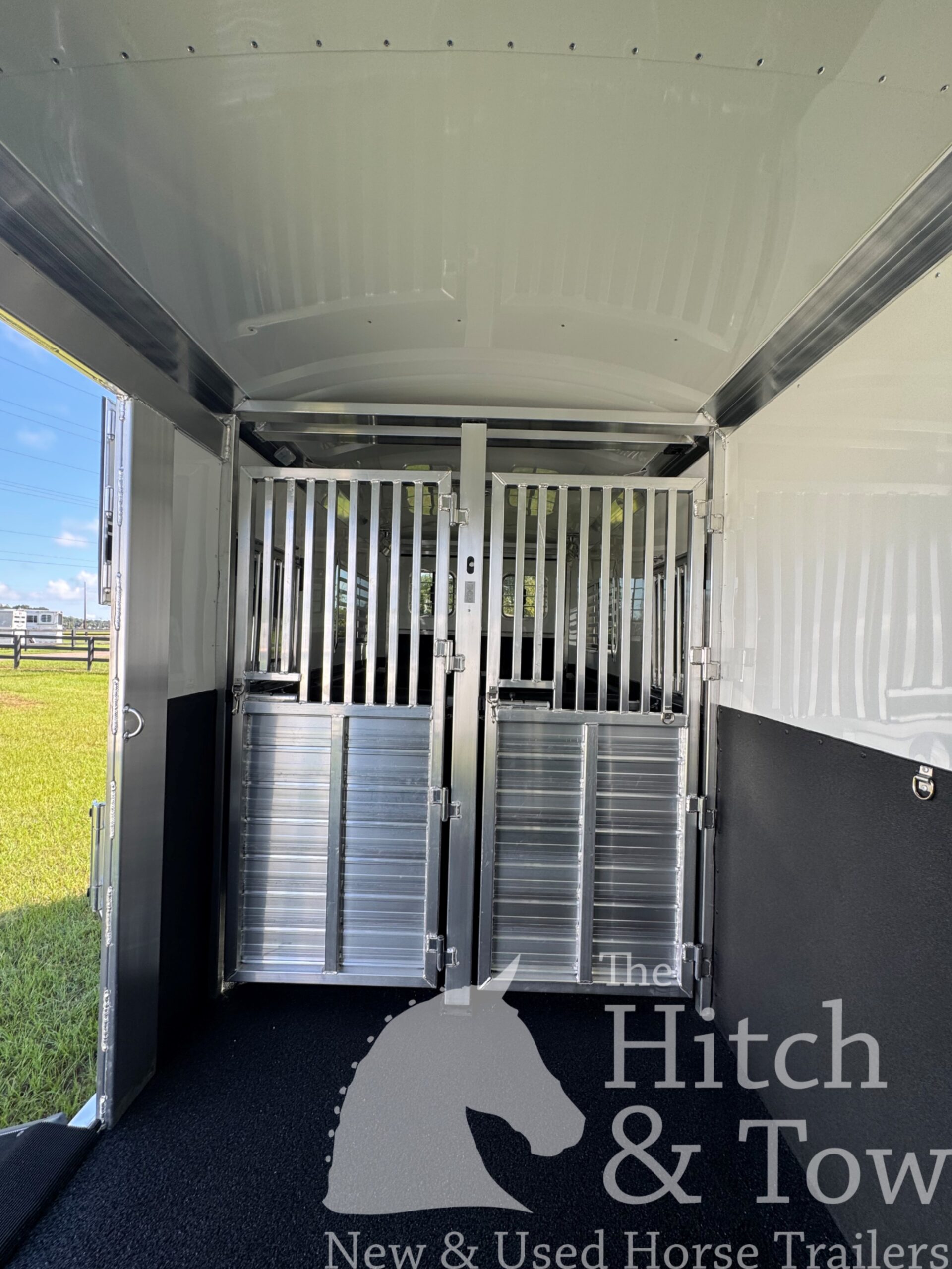 2027 4 STAR 2+1 W/ ROLLING DIVIDER, WERM, 5′ DRESSING ROOM & MORE!! $68,900