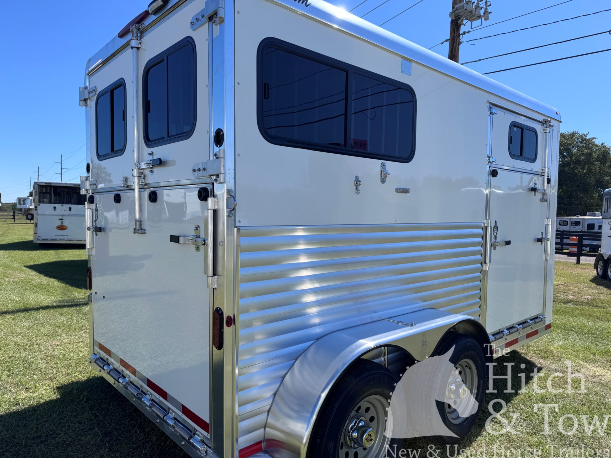 2027 ADAM JULITE 2 HORSE BUMPER PULL W/ SIDE RAMP $24,900